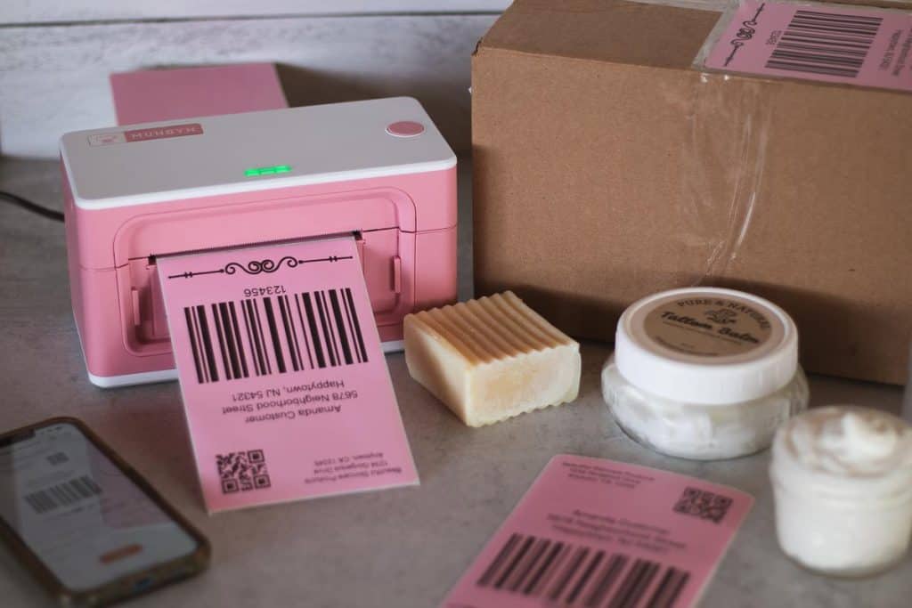 How To Earn Extra Income By Packaging And Labeling Various E-commerce Products At Home