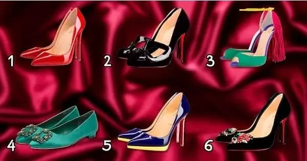 Qual caminho futuro voc&ecirc; seguir&aacute;? Escolha um sapatos para descobrir!