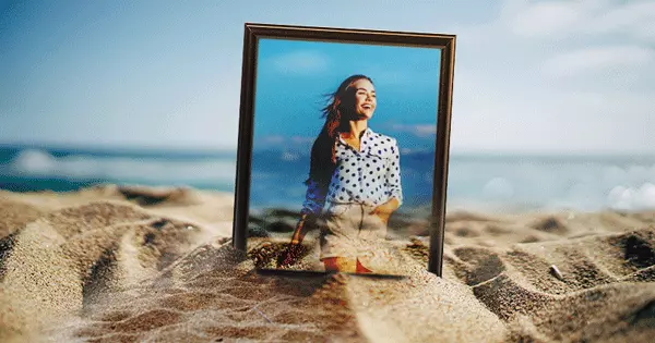 Добавьте свою красивую фотографию в стеклянную фоторамку на пляже