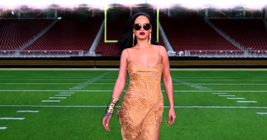 8 Tweets That Show How People Are Feeling About Rihanna Performing At The 2023 Super Bowl Halftime Show
