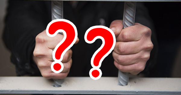 你和哪位朋友一起做壞事會被抓到
