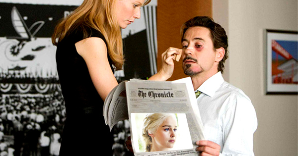 O Homem de Ferro viu a sua foto no jornal!