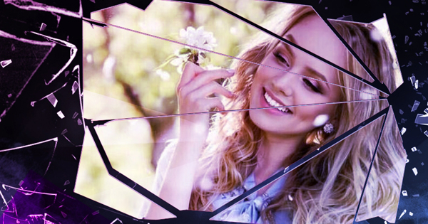 Create your funny photo with the broken glass effect